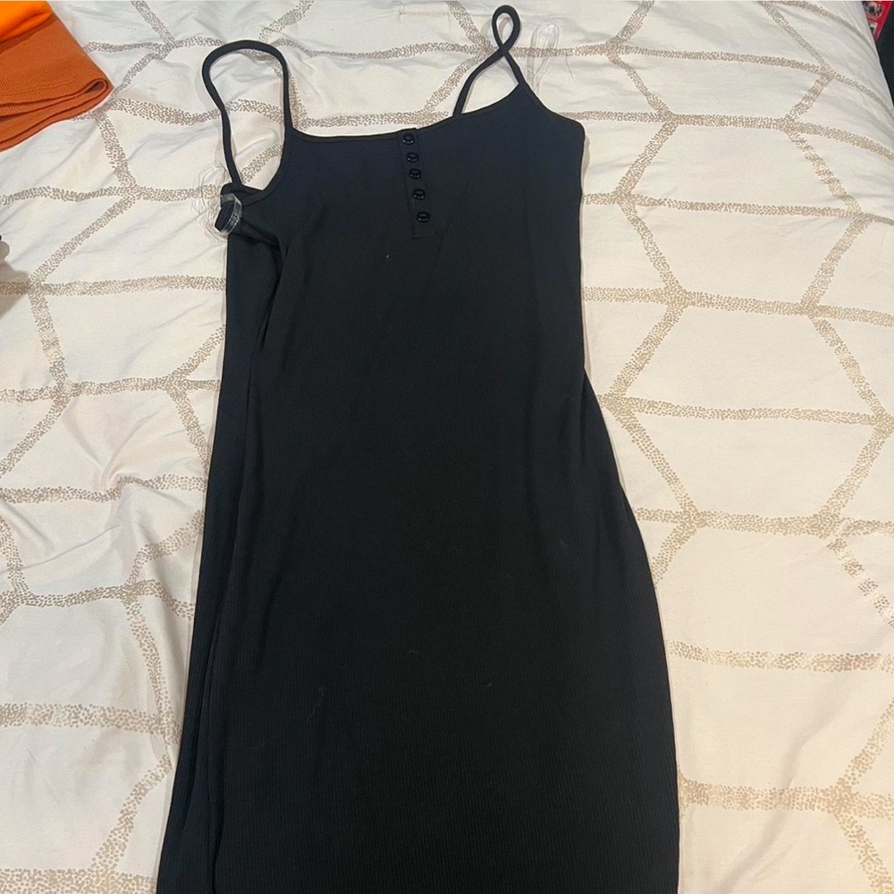 Black Sleeveless Dress